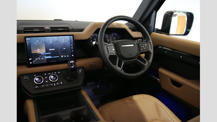 2025 認定中古車 Land Rover Defender 90 サントリーニブラック D350 ディーゼルマイルドハイブリッド X-Dynamic HSE