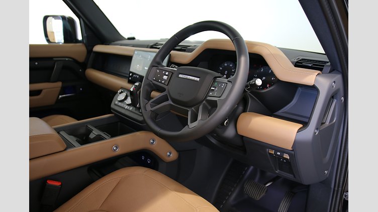 2025 認定中古車 Land Rover Defender 90 サントリーニブラック D350 ディーゼルマイルドハイブリッド X-Dynamic HSE