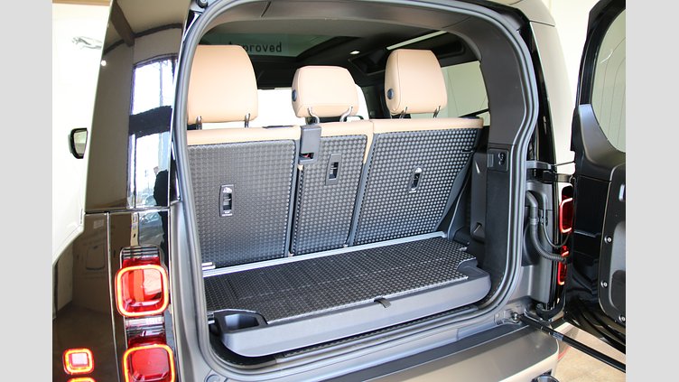 2025 認定中古車 Land Rover Defender 90 サントリーニブラック D350 ディーゼルマイルドハイブリッド X-Dynamic HSE