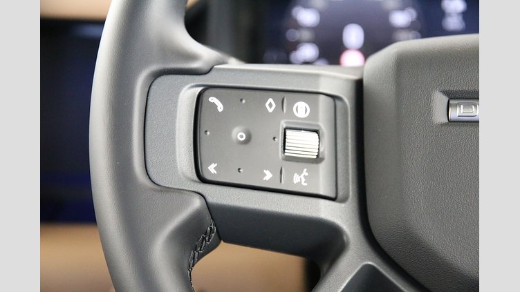 2025 認定中古車 Land Rover Defender 90 サントリーニブラック D350 ディーゼルマイルドハイブリッド X-Dynamic HSE