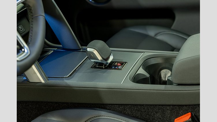 2025 New Land Rover Discovery Sport Santorini Black 2.0 Diesel MHEV Dynamic SE