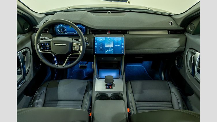 2025 New Land Rover Discovery Sport Santorini Black 2.0 Diesel MHEV Dynamic SE