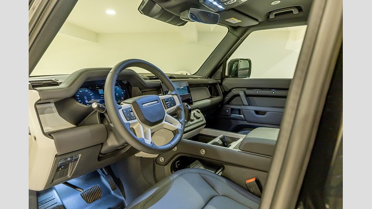 2025 New Land Rover Defender 110 Santorini Black 3.0 Diesel 200PS S