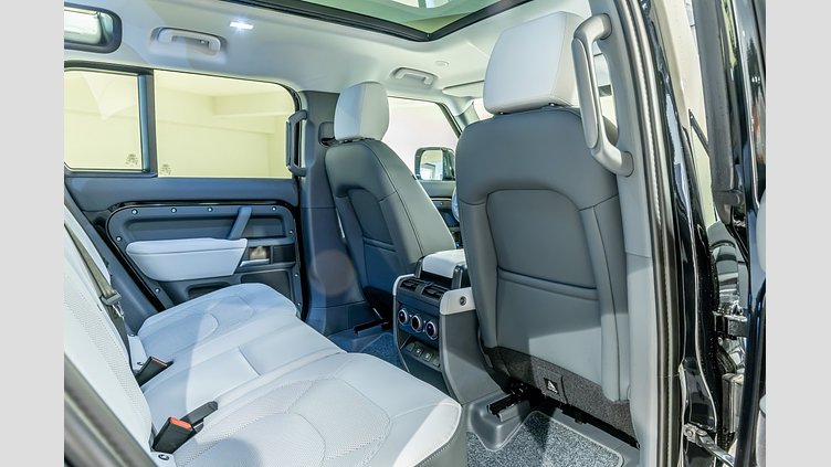 2025 New Land Rover Defender 110 Santorini Black 3.0 Diesel MHEV X-Dynamic SE