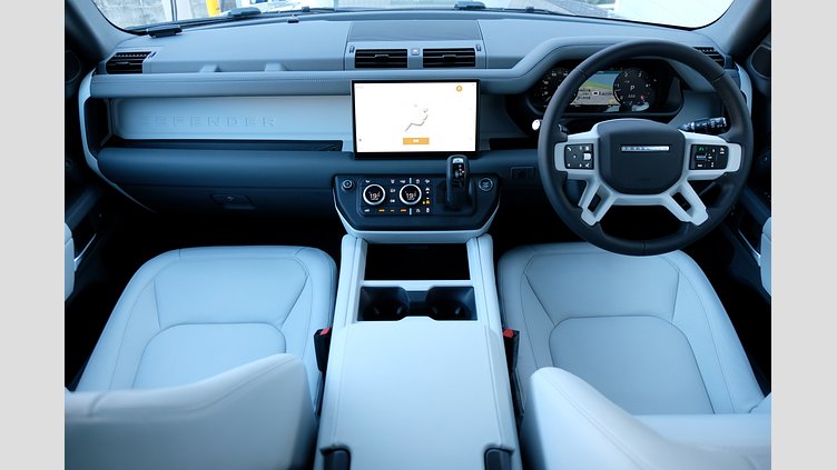 2025 認定中古車 Land Rover Defender 90 パンゲアグリーン D350 ディーゼルマイルドハイブリッド X-Dynamic HSE