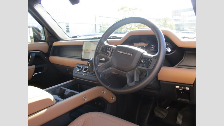 2024 認定中古車 Land Rover Defender 90 カルパチアングレイ D350 ディーゼルマイルドハイブリッド X-Dynamic HSE