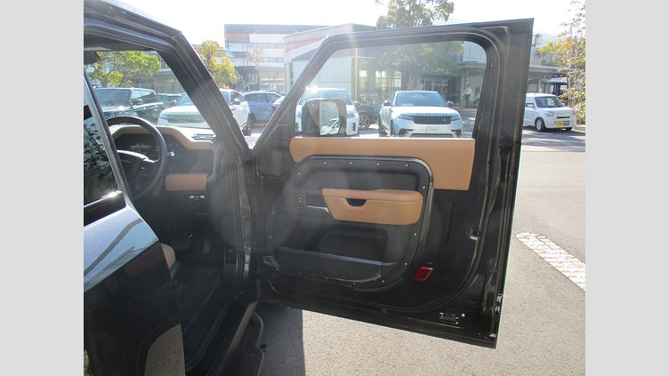 2024 認定中古車 Land Rover Defender 90 カルパチアングレイ D350 ディーゼルマイルドハイブリッド X-Dynamic HSE