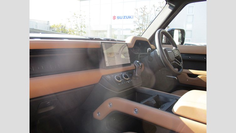 2024 認定中古車 Land Rover Defender 90 カルパチアングレイ D350 ディーゼルマイルドハイブリッド X-Dynamic HSE