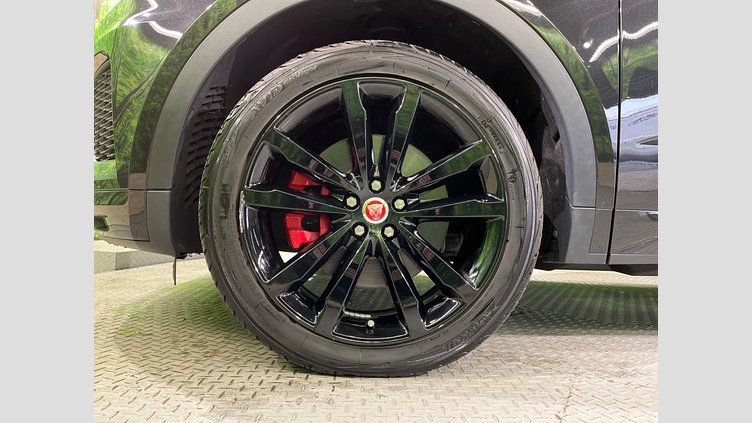 2018 認定中古車 Jaguar E-Pace サントリーニブラック D180 オートマチック全輪駆動 R-DYNAMIC S