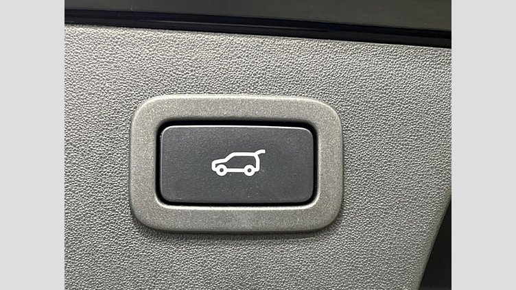 2018 認定中古車 Jaguar E-Pace サントリーニブラック D180 オートマチック全輪駆動 R-DYNAMIC S