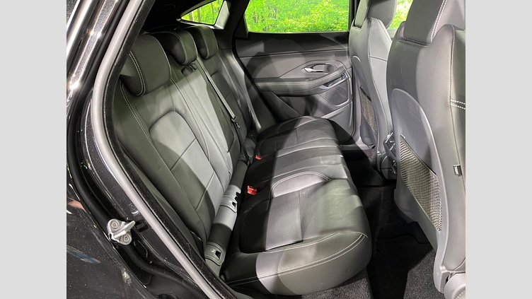 2018 認定中古車 Jaguar E-Pace サントリーニブラック D180 オートマチック全輪駆動 R-DYNAMIC S