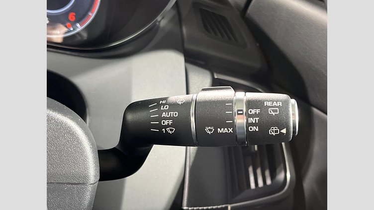 2018 認定中古車 Jaguar E-Pace サントリーニブラック D180 オートマチック全輪駆動 R-DYNAMIC S