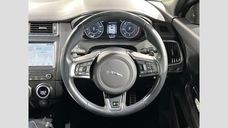 2018 認定中古車 Jaguar E-Pace サントリーニブラック D180 オートマチック全輪駆動 R-DYNAMIC S