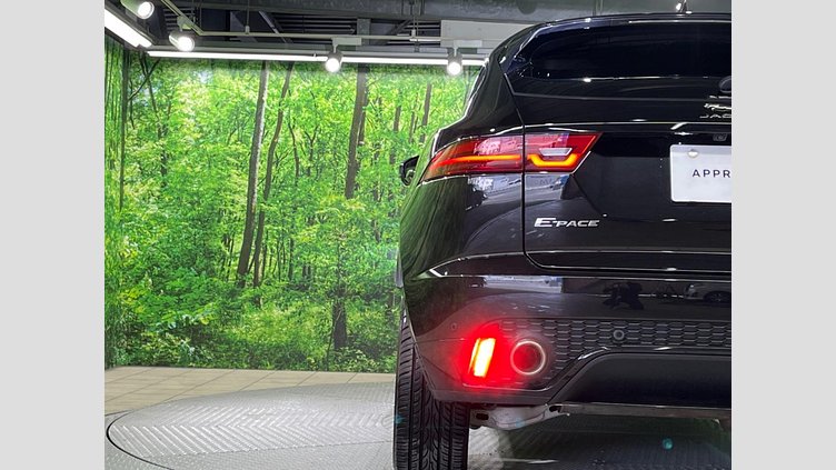 2018 認定中古車 Jaguar E-Pace サントリーニブラック D180 オートマチック全輪駆動 R-DYNAMIC S