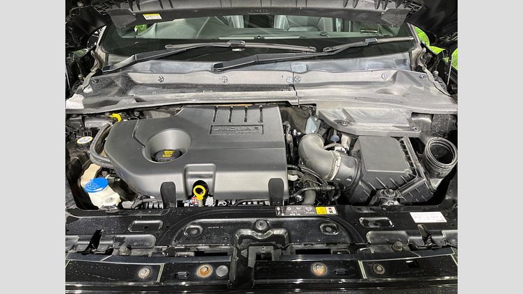 2018 認定中古車 Jaguar E-Pace サントリーニブラック D180 オートマチック全輪駆動 R-DYNAMIC S