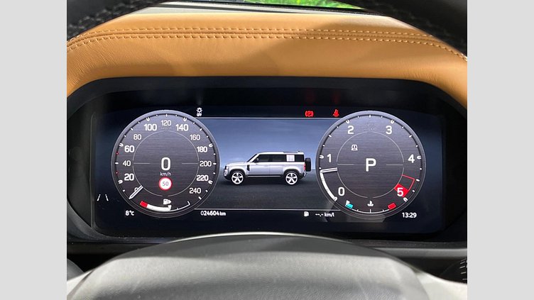 2023 認定中古車 Land Rover Defender 110 フジホワイト D300 AWD（AT） X-DYNAMIC HSE