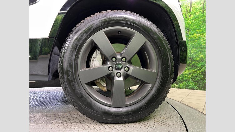 2023 認定中古車 Land Rover Defender 110 フジホワイト D300 AWD（AT） X-DYNAMIC HSE