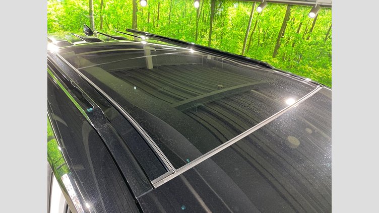 2023 認定中古車 Land Rover Defender 110 フジホワイト D300 AWD（AT） X-DYNAMIC HSE