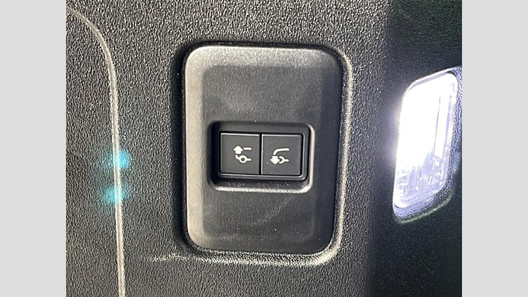 2023 認定中古車 Land Rover Defender 110 フジホワイト D300 AWD（AT） X-DYNAMIC HSE