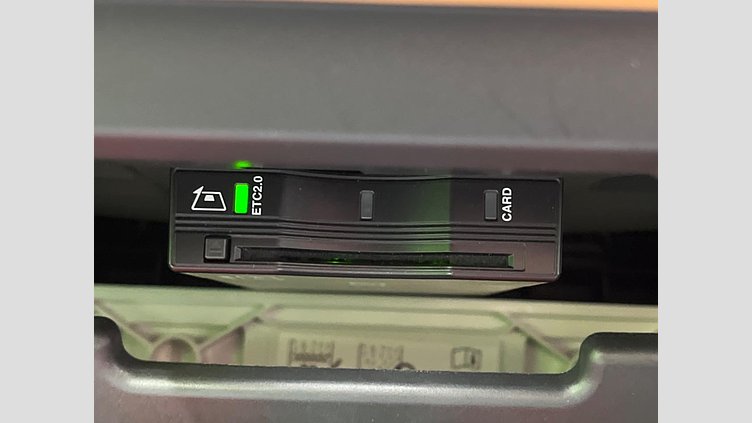 2023 認定中古車 Land Rover Defender 110 フジホワイト D300 AWD（AT） X-DYNAMIC HSE