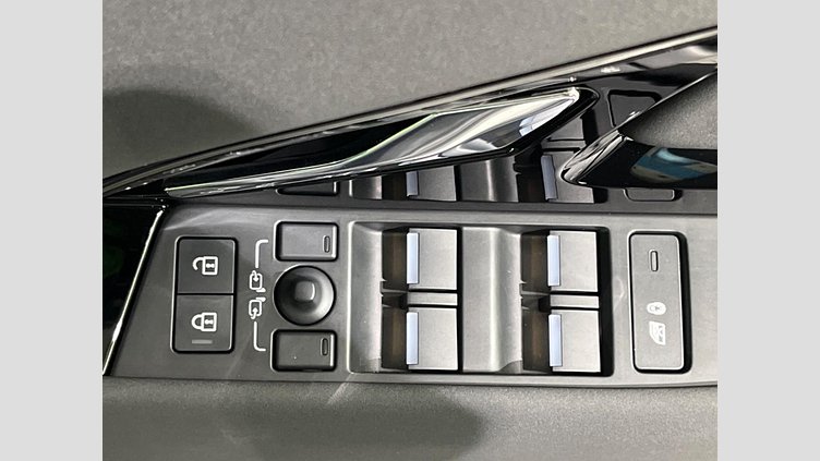 2024 認定中古車 Land Rover Range Rover Evoque カルパチアングレイ P200（ガソリン） スタンダードホイールベース S