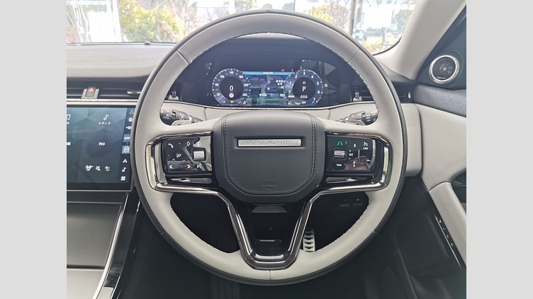 2024 認定中古車 Land Rover Range Rover Evoque アロイオスグレイ P300eプラグインハイブリッド（ガソリン） スタンダードホイールベース DYNAMIC HSE