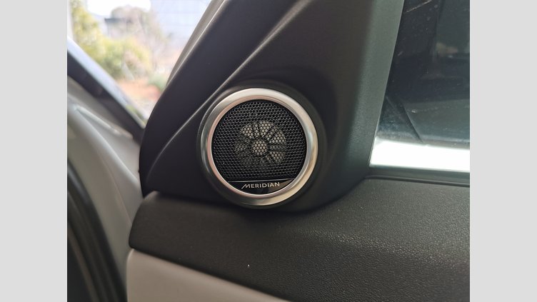 2024 認定中古車 Land Rover Range Rover Evoque アロイオスグレイ P300eプラグインハイブリッド（ガソリン） スタンダードホイールベース DYNAMIC HSE