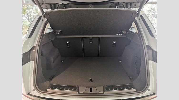 2024 認定中古車 Land Rover Range Rover Evoque アロイオスグレイ P300eプラグインハイブリッド（ガソリン） スタンダードホイールベース DYNAMIC HSE