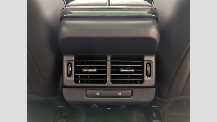 2024 認定中古車 Land Rover Range Rover Evoque アロイオスグレイ P300eプラグインハイブリッド（ガソリン） スタンダードホイールベース DYNAMIC HSE