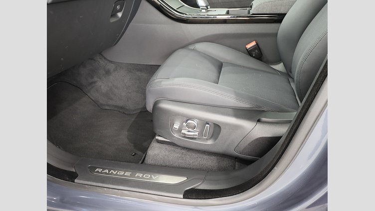 2023 認定中古車 Land Rover Range Rover Velar ヴァレジネブルー P400eプラグインハイブリッド（ガソリン） Standard Wheelbase Dynamic HSE