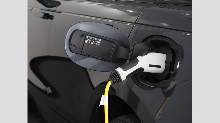 2023 認定中古車 Land Rover Range Rover Velar ヴァレジネブルー P400eプラグインハイブリッド（ガソリン） Standard Wheelbase Dynamic HSE