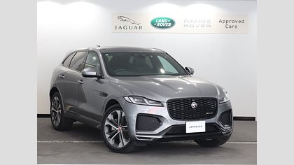 F-Pace 1