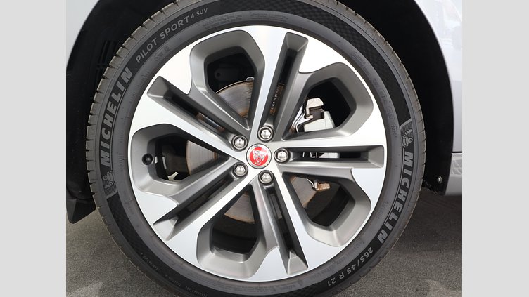 2022 認定中古車 Jaguar F-Pace アイガーグレイ D204 AWD（オートマチック）MHEV R-DYNAMIC SE