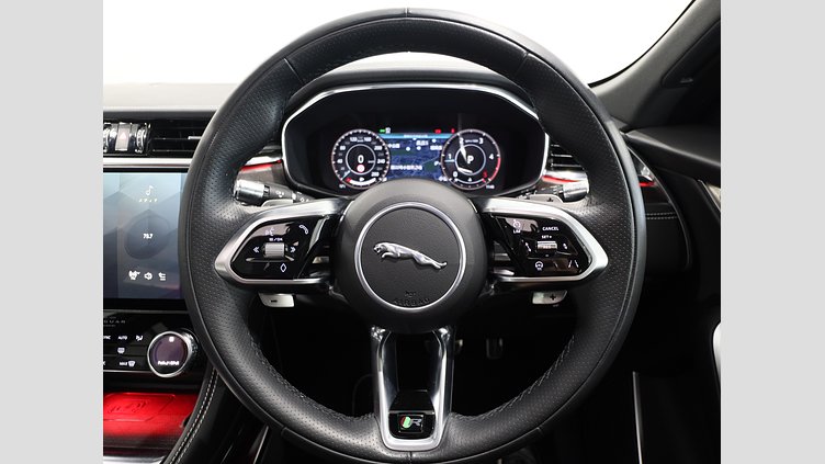 2022 認定中古車 Jaguar F-Pace アイガーグレイ D204 AWD（オートマチック）MHEV R-DYNAMIC SE