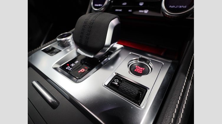 2022 認定中古車 Jaguar F-Pace アイガーグレイ D204 AWD（オートマチック）MHEV R-DYNAMIC SE