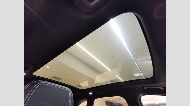 2023 認定中古車 Jaguar F-Pace オストゥーニパールホワイト D204 AWD（オートマチック）MHEV R-DYNAMIC SE