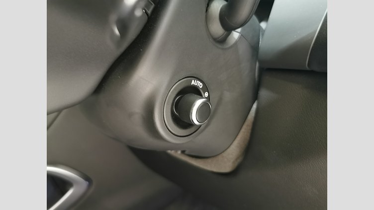 2023 認定中古車 Jaguar F-Pace オストゥーニパールホワイト D204 AWD（オートマチック）MHEV R-DYNAMIC SE