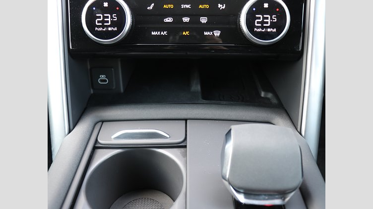 2025 認定中古車 Land Rover Discovery アイガーグレイ D350マイルドハイブリッド（ディーゼル） Dynamic SE