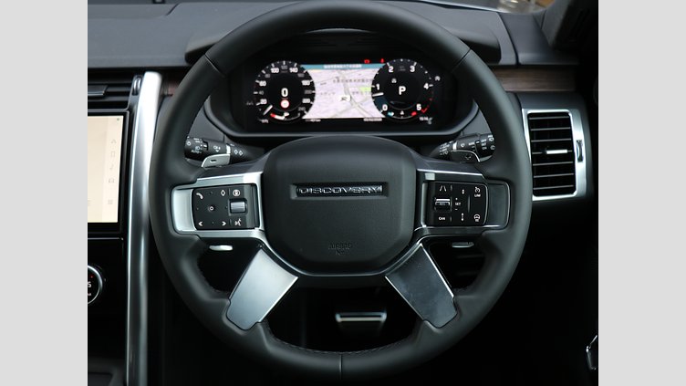 2025 認定中古車 Land Rover Discovery アイガーグレイ D350マイルドハイブリッド（ディーゼル） Dynamic SE