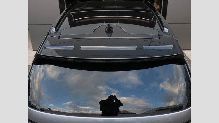 2025 認定中古車 Land Rover Discovery アイガーグレイ D350マイルドハイブリッド（ディーゼル） Dynamic SE