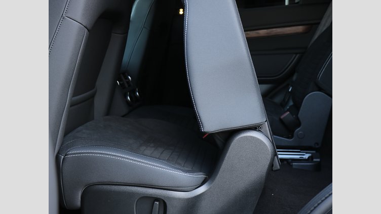 2025 認定中古車 Land Rover Discovery アイガーグレイ D350マイルドハイブリッド（ディーゼル） Dynamic SE