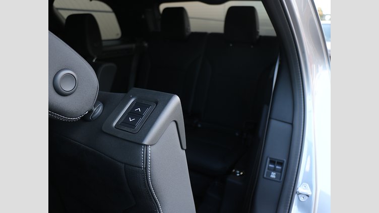 2025 認定中古車 Land Rover Discovery アイガーグレイ D350マイルドハイブリッド（ディーゼル） Dynamic SE