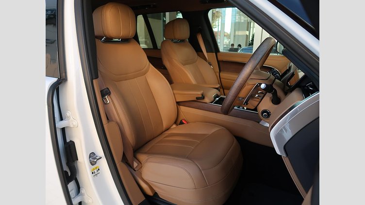 2023 認定中古車 Land Rover Range Rover オストゥーニパールホワイト D300 AWD MHEV（AT） スタンダードホイールベース AUTOBIOGRAPHY