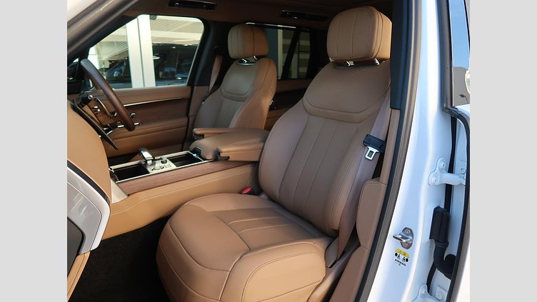 2023 認定中古車 Land Rover Range Rover オストゥーニパールホワイト D300 AWD MHEV（AT） スタンダードホイールベース AUTOBIOGRAPHY