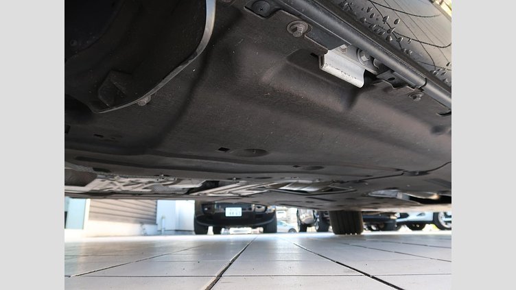 2023 認定中古車 Land Rover Range Rover オストゥーニパールホワイト D300 AWD MHEV（AT） スタンダードホイールベース AUTOBIOGRAPHY