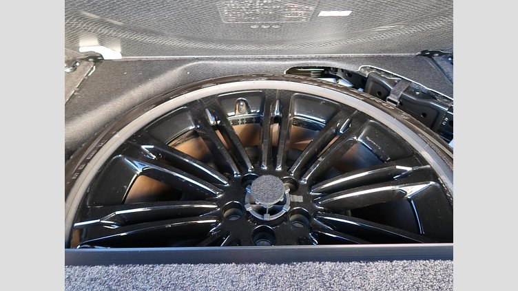 2023 認定中古車 Land Rover Range Rover オストゥーニパールホワイト D300 AWD MHEV（AT） スタンダードホイールベース AUTOBIOGRAPHY