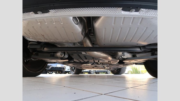 2023 認定中古車 Land Rover Range Rover オストゥーニパールホワイト D300 AWD MHEV（AT） スタンダードホイールベース AUTOBIOGRAPHY