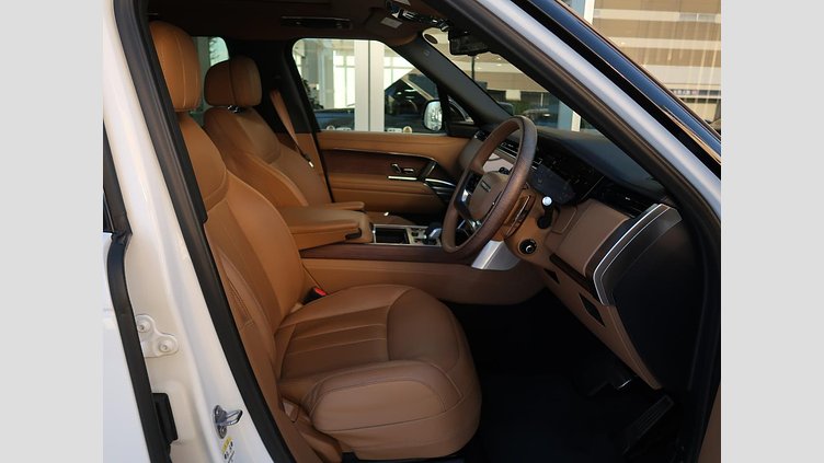 2023 認定中古車 Land Rover Range Rover オストゥーニパールホワイト D300 AWD MHEV（AT） スタンダードホイールベース AUTOBIOGRAPHY