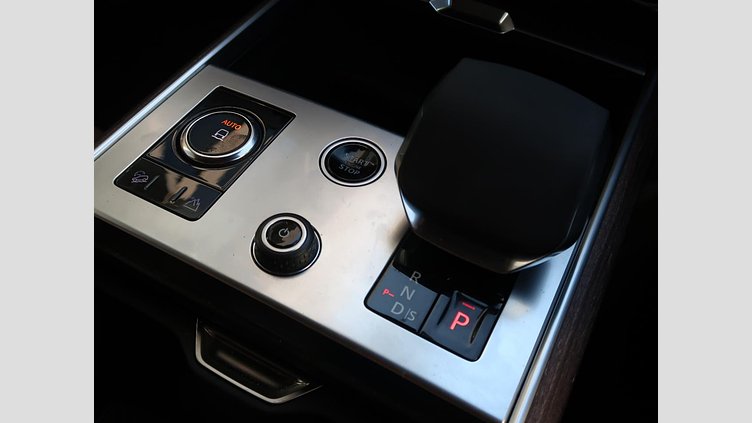 2023 認定中古車 Land Rover Range Rover オストゥーニパールホワイト D300 AWD MHEV（AT） スタンダードホイールベース AUTOBIOGRAPHY