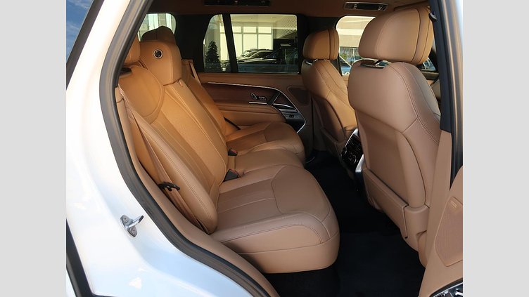 2023 認定中古車 Land Rover Range Rover オストゥーニパールホワイト D300 AWD MHEV（AT） スタンダードホイールベース AUTOBIOGRAPHY